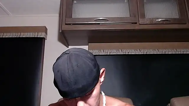 Snapshot of ThickD2C chatting on July 4, 6:25 pm ThickD2C online show from July 4, 6:25 pm