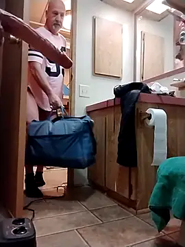 Yankeedave420 online show from February 17, 12:34 pm