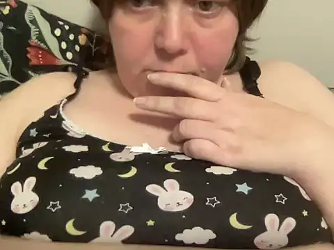 Snapshot of ParisNova chatting on January 30, 12:07 am ParisNova online show from January 30, 12:07 am