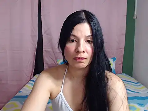 Estefani 32 online show from March 18, 5:42 pm