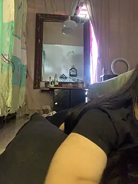 Estefani 32 online show from April 4, 6:27 pm