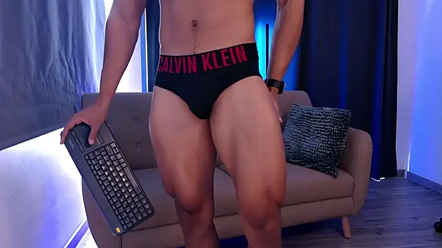 Liam V online show from November 2, 3:03 pm