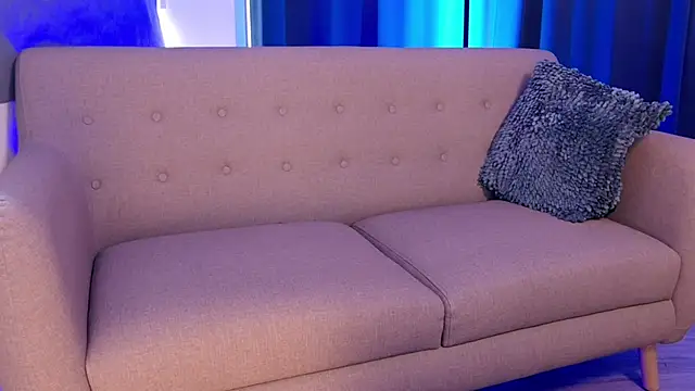 Liam V online show from November 6, 12:39 pm