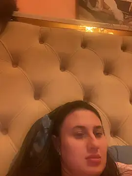 Flossy Vettie online show from March 7, 10:10 pm