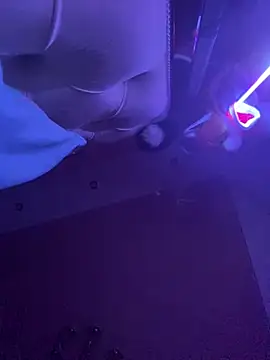 Flossy Vettie online show from March 22, 1:19 pm