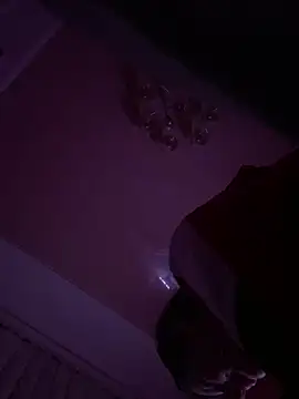 Flossy Vettie online show from April 8, 6:30 pm