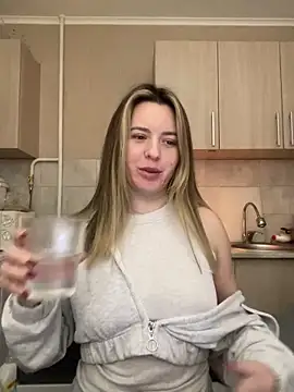 Snapshot of NastyushaaLove chatting on February 22, 8:31 pm NastyushaaLove online show from February 22, 8:31 pm