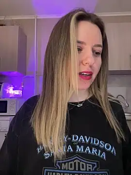 Snapshot of NastyushaaLove chatting on March 5, 9:15 pm NastyushaaLove online show from March 5, 9:15 pm