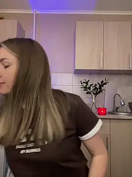 Snapshot of NastyushaaLove chatting on March 22, 4:15 pm NastyushaaLove online show from March 22, 4:15 pm