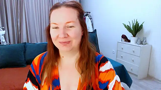 GoddessLara online show from October 3, 7:55 pm