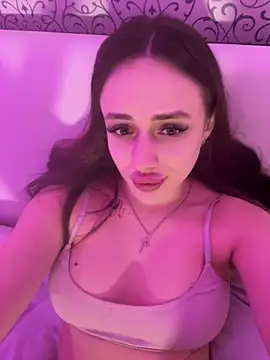 Lisaaan online show from November 21, 2:27 pm