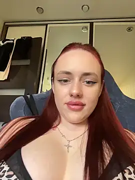 Lisaaan online show from May 10, 2:22 pm