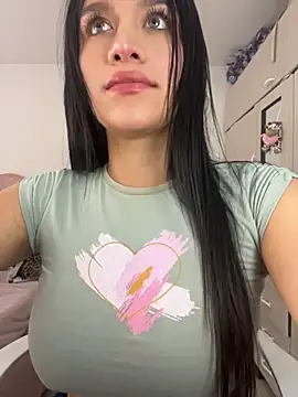 Emmily 19 online show from July 9, 9:08 pm
