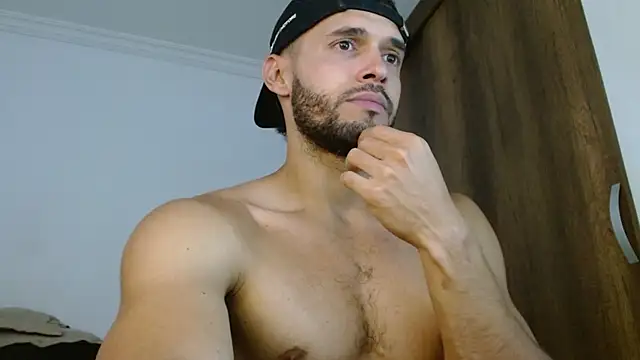 Noah jhonsonn online show from May 28, 3:31 pm