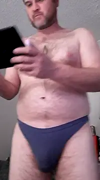 Snapshot of EZYves chatting on December 5, 12:08 am EZYves online show from December 5, 12:08 am