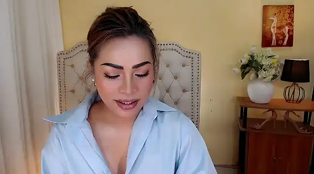 DreamLADYBOY online show from February 27, 12:10 am