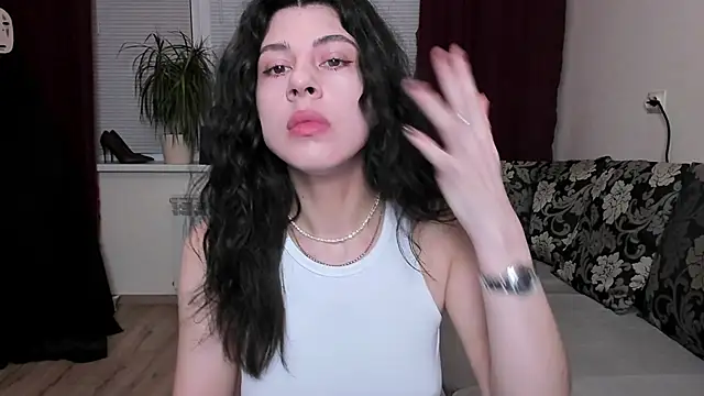 MolagAnna online show from February 7, 6:56 pm