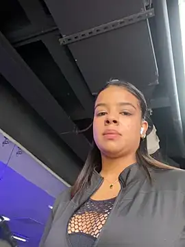 trianawhite online show from January 28, 8:04 pm