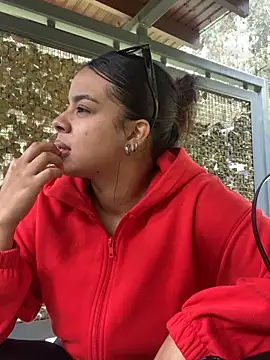 trianawhite online show from February 22, 3:36 pm