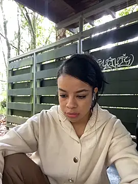 trianawhite online show from November 29, 3:15 pm