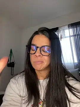 trianawhite online show from January 19, 4:11 pm