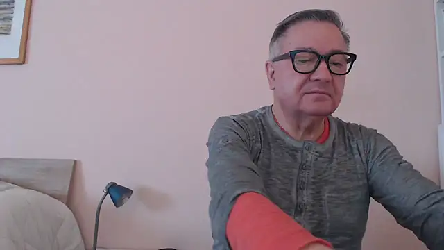 YOU6me online show from December 2, 9:36 am