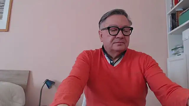 Snapshot of YOU6me chatting on February 27, 7:41 am YOU6me online show from February 27, 7:41 am