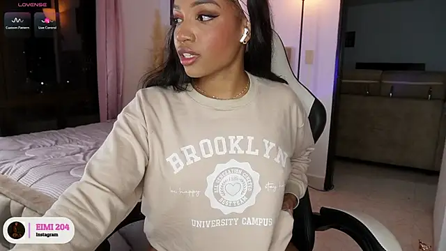 eimi space online show from February 10, 11:45 pm