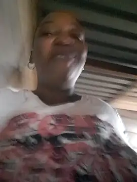 winterqueenx online show from February 1, 4:11 pm