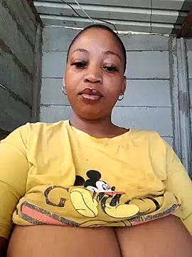 winterqueenx online show from February 6, 6:18 am