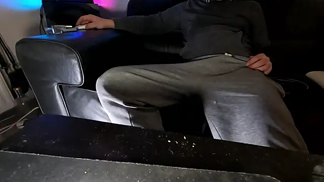 Lucas1andOnly4Girl online show from January 6, 10:47 pm