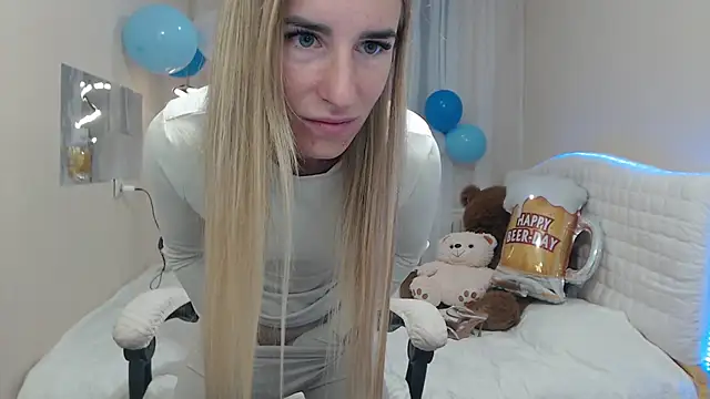 Snapshot of DeboraHorny chatting on September 18, 6:04 am DeboraHorny online show from September 18, 6:04 am