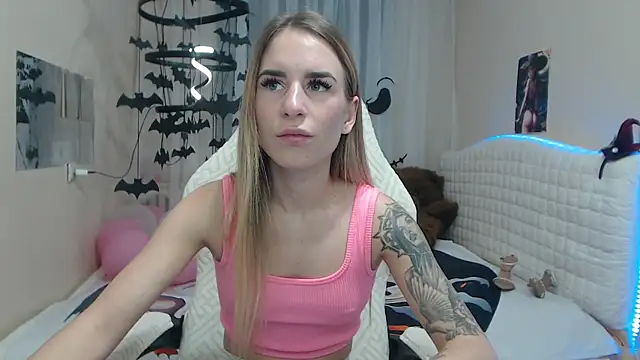 Snapshot of DeboraHorny chatting on October 31, 7:09 am DeboraHorny online show from October 31, 7:09 am