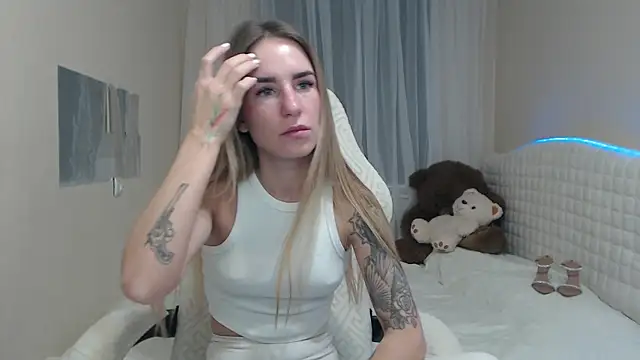 Snapshot of DeboraHorny chatting on November 21, 7:07 am DeboraHorny online show from November 21, 7:07 am