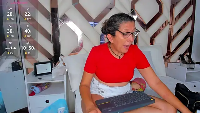 Keyla Milf online show from January 8, 2:58 am