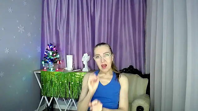 queen a n i online show from December 29, 5:44 pm