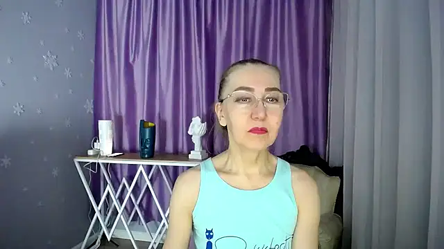 queen a n i online show from February 2, 1:19 pm