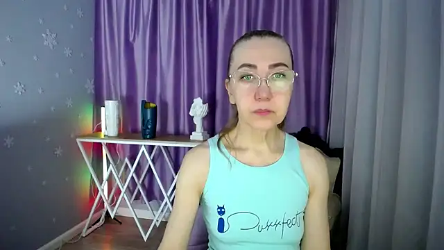 queen a n i online show from February 14, 7:38 am