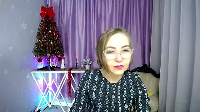 queen a n i online show from January 7, 9:45 am