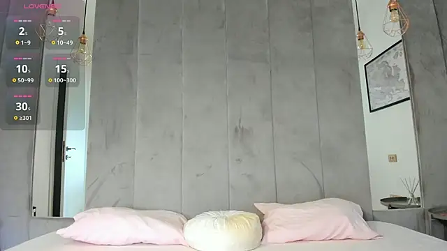 Naila18 online show from September 11, 6:02 am