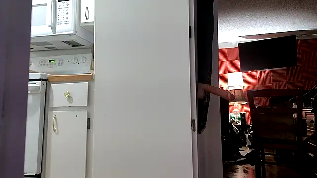 Snapshot of TheHellBilly chatting on December 5, 7:10 pm TheHellBilly online show from December 5, 7:10 pm