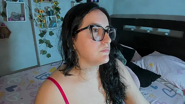 Snapshot of Cherry_jhoana chatting on December 16, 12:48 am Cherry jhoana online show from December 16, 12:48 am