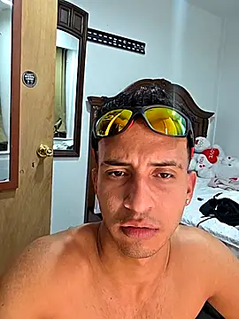 Snapshot of Torresmor chatting on November 22, 1:48 am Torresmor online show from November 22, 1:48 am