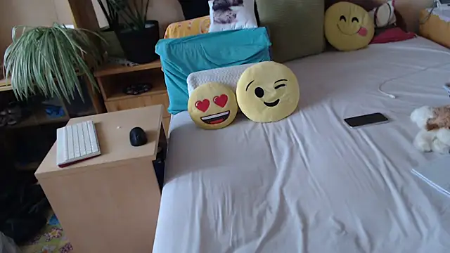 Margaret-milf online show from March 31, 8:04 am