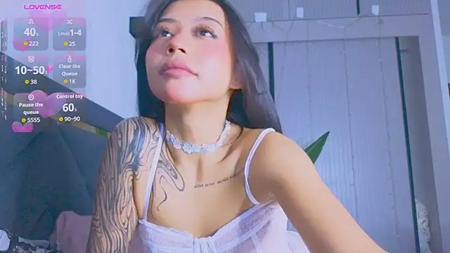 Mia Tin online show from February 6, 1:03 pm