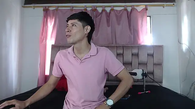 Snapshot of Sexytaty2022 chatting on February 9, 1:37 pm Sexytaty2022 online show from February 9, 1:37 pm