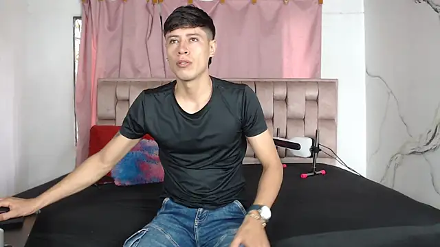 Snapshot of Sexytaty2022 chatting on February 24, 12:58 pm Sexytaty2022 online show from February 24, 12:58 pm