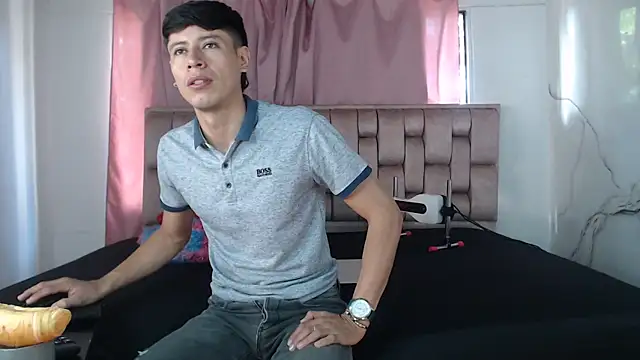 Snapshot of Sexytaty2022 chatting on February 28, 12:39 pm Sexytaty2022 online show from February 28, 12:39 pm