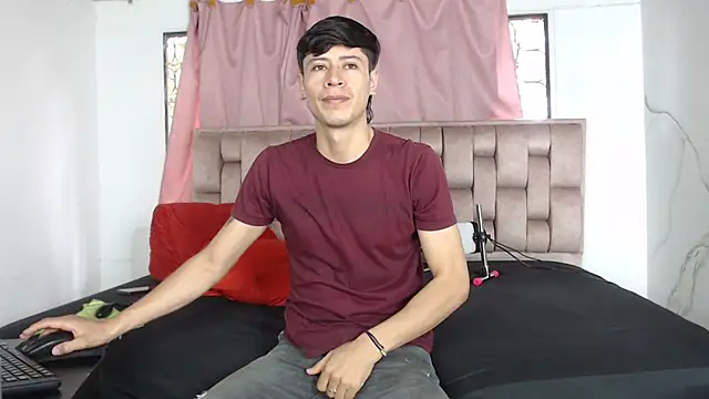 Snapshot of Sexytaty2022 chatting on March 14, 12:43 pm Sexytaty2022 online show from March 14, 12:43 pm