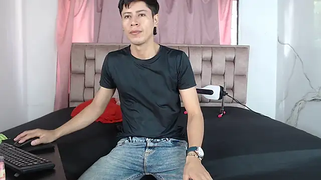 Snapshot of Sexytaty2022 chatting on March 20, 12:54 pm Sexytaty2022 online show from March 20, 12:54 pm